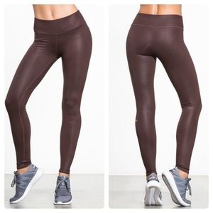 Alo Airbrush Legging Mink Glossy M